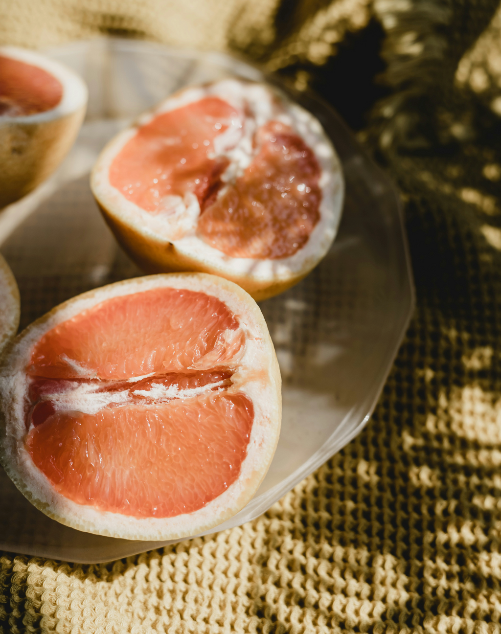 Aromatic Golden Grapefruit 12 oz scented candle